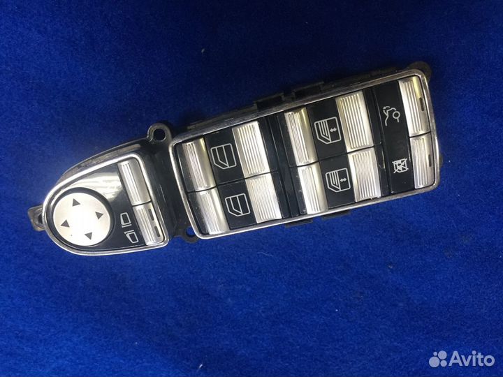 Mercedes A2218214051 блок кнопок