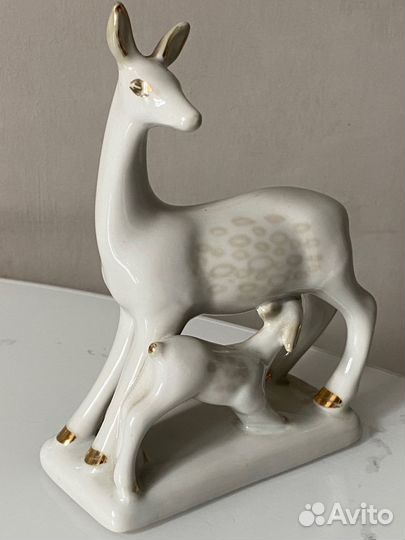 Статуэтка «Олениха с олененком» Полонне зхк