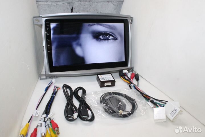 Штатная магнитола Toyota Land Cruiser 100