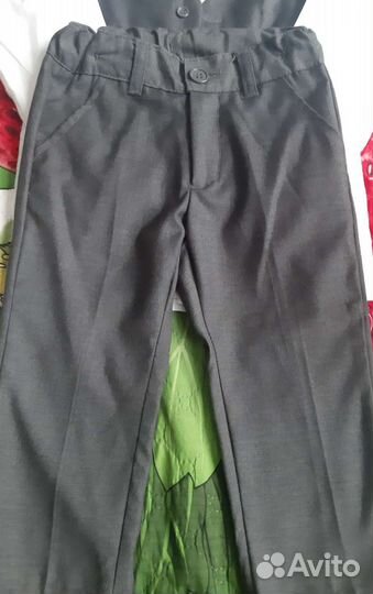 Костюм классический на мальчика 104