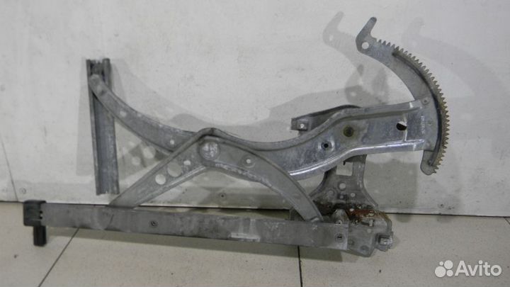 Стеклоподъемник механический передний левый