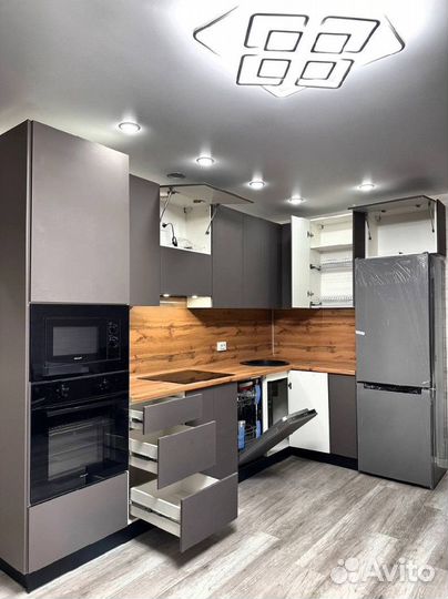 Кухня угловая. Цена за весь проект на фото