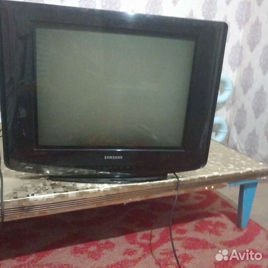 Телевизор samsung