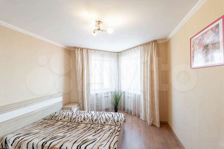 2-к. квартира, 64 м², 8/10 эт.