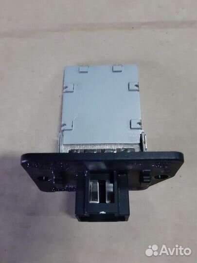 Резистор отопителя салона