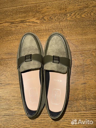 Лоферы женские