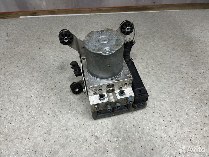 Блок ABS BMW F10 F11 F12 F13