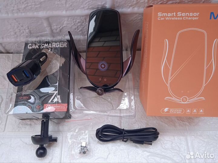 Держатель для телефона в машину с зарядкой с аккум