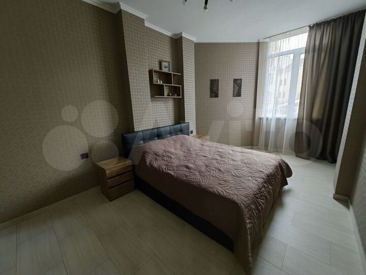 2-к. квартира, 90 м², 1/10 эт.