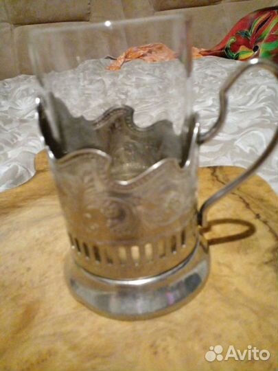 Подстаканники со стаканами