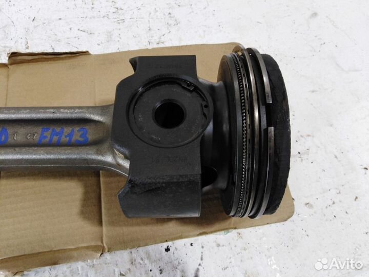 Поршень с шатуном Рено FM 13