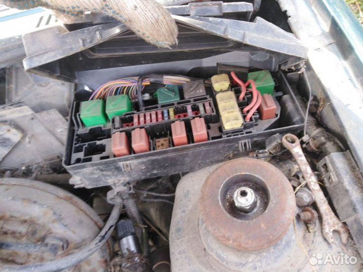 Блок предохранителей Ford Fiesta 4 1998