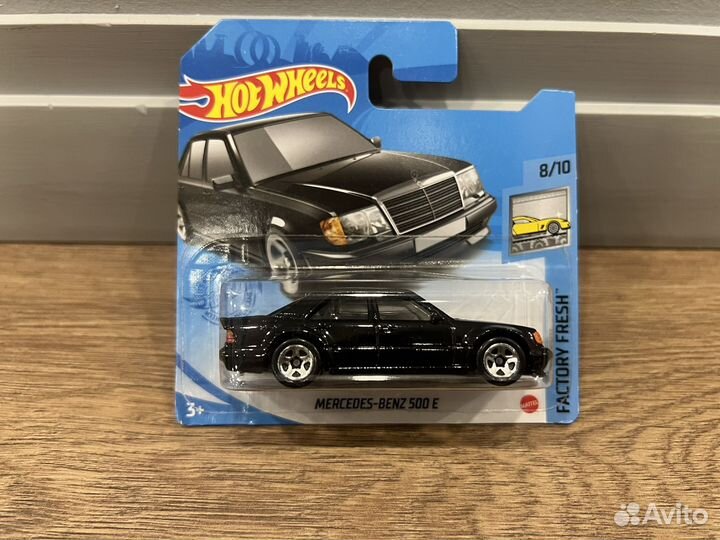 Hot wheels Mercedes-Benz 500 e black