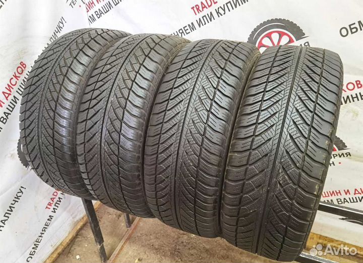 Goodyear UltraGrip 8 Performance 225/55 R17 97H