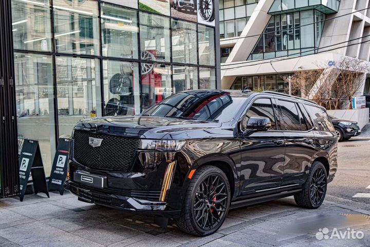 Кованые диски R24 на Cadillac Escalade