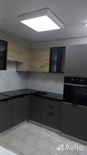 Кухонный гарнитур угловой