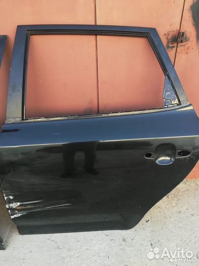 Дверь левая задняя kia ceed хэтчбек 2011г