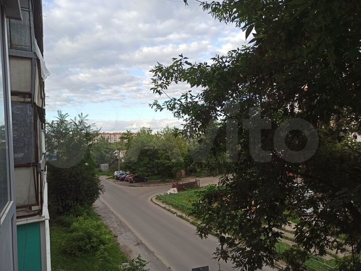 2-к. квартира, 50 м², 3/9 эт.