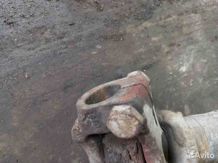 Вал рулевой Iveco