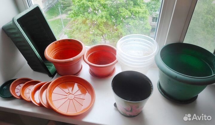 Горшки керамика и пластик