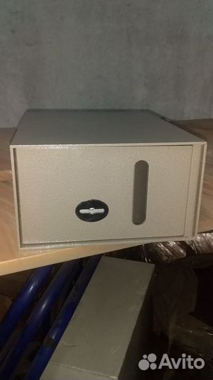 Автомобильные сейф