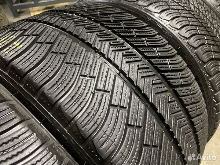 Michelin Pilot Alpin PA4 265/40 R19 и 295/35 R19 V