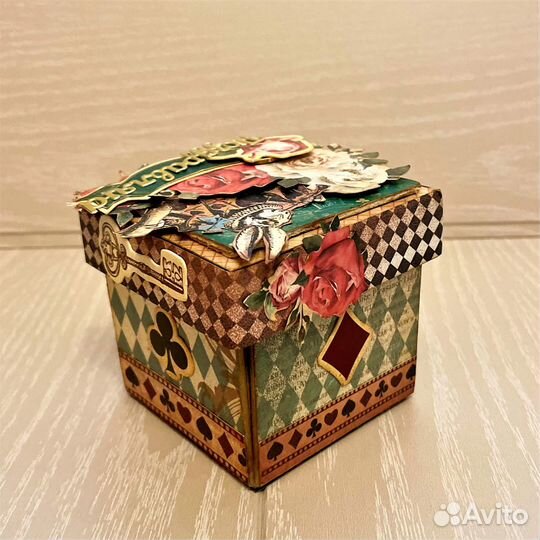 Открытка-коробочка Белый кролик