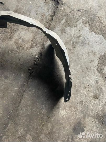 Локер передний левый Mazda Familia BJ