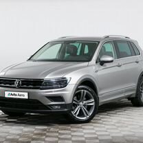 Volkswagen Tiguan 2.0 AMT, 2018, 107 593 км, с пробегом, цена 2 399 000 руб.