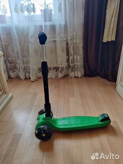 Детский Самокат Explore Smart