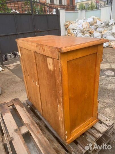 Старинный комод