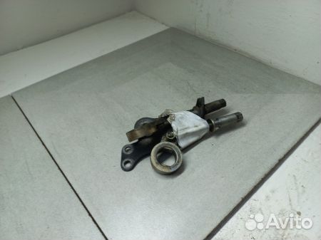 Натяжитель ремня Мерседес