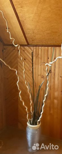 Ваза с декором