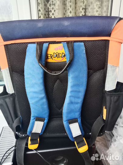 Школьный рюкзак