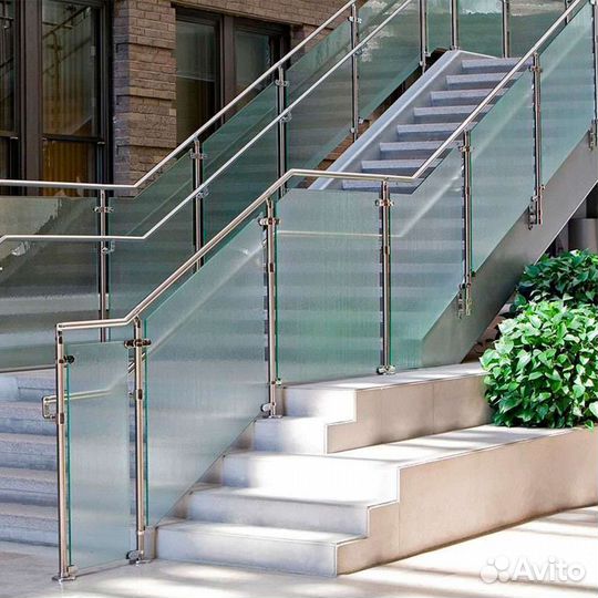 Перила из нержавеющей стали со стеклом