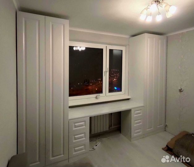 Рабочая зона у окна