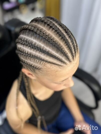 Косы с канекалоном, хвосты, брейды