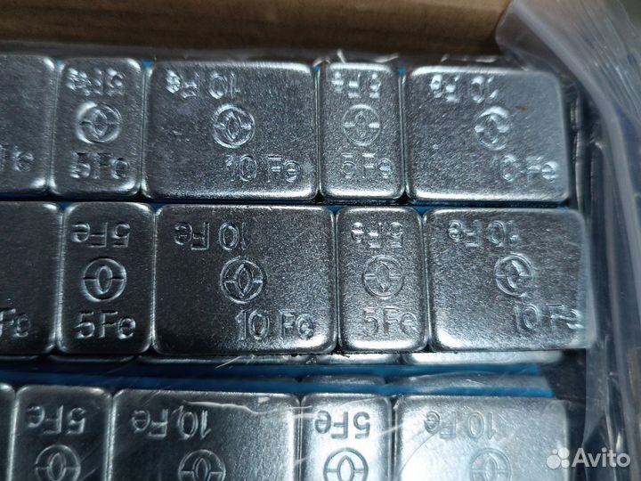 Груза клеевые Rossvik 50 полос