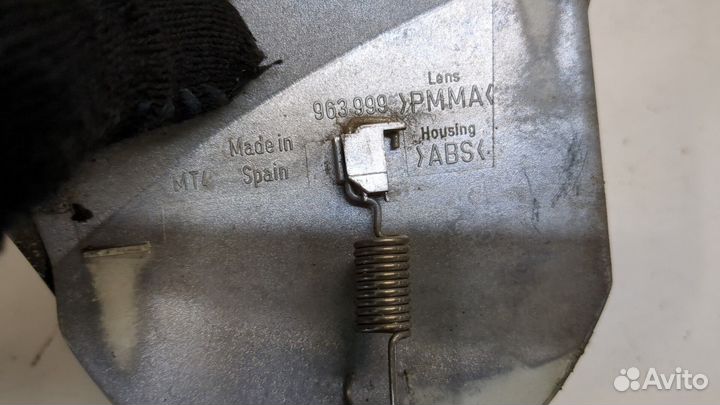 Поворот Volkswagen Polo, 1999