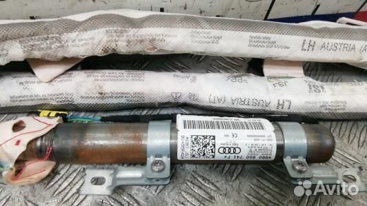 Шторка безопасности audi Q5 (LKR08S402)