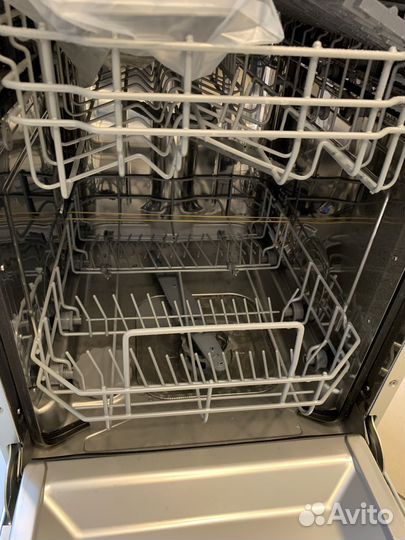 Встраиваемая посудомоечная машина candy 2L1047-08