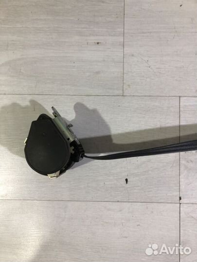 Ремень безопасности задний прав volkswagen golf 6