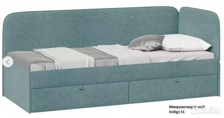 Детская кровать в обивке велюр