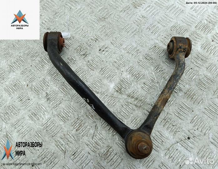 Рычаг передний правый Kia Sorento 2003