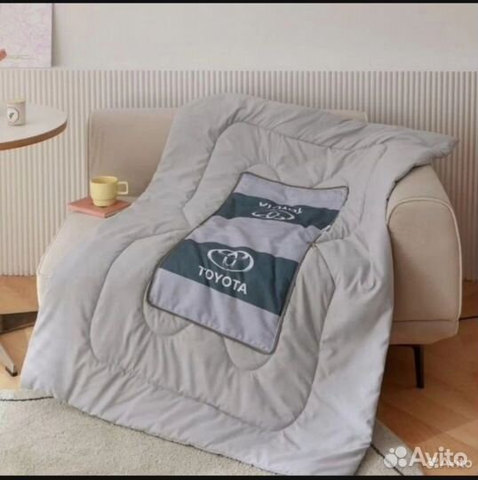 Подушка-одеяло в машину