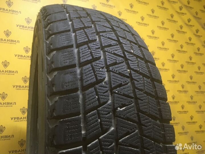 Bridgestone Blizzak DM-V1 205/70 R15 96R