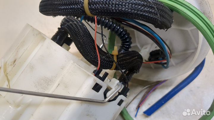 Насос топливный электрический Peugeot 4007, 2008