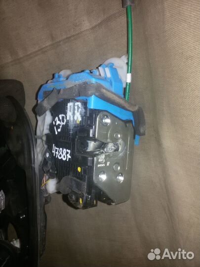 Внутрянка двери Hyundai i30 2012