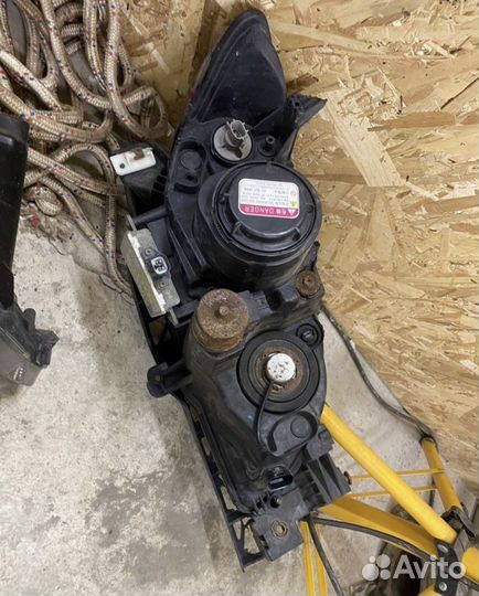 Фары передние mazda 3 bk ксеноновые