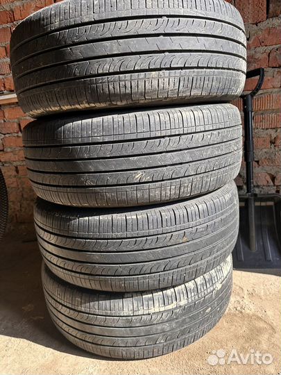 Nexen Classe Premiere 672 215/60 R17